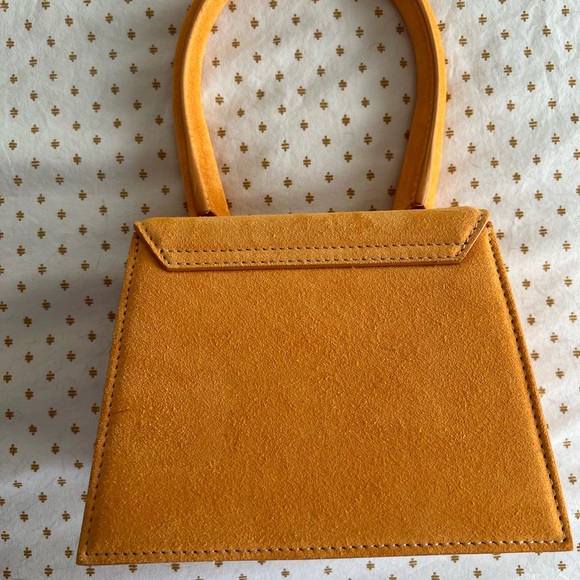 JACQUEMUS
Le Chiquito Moyen Bag - Picture 6 of 6